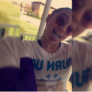 Meet your Posher, Mazee